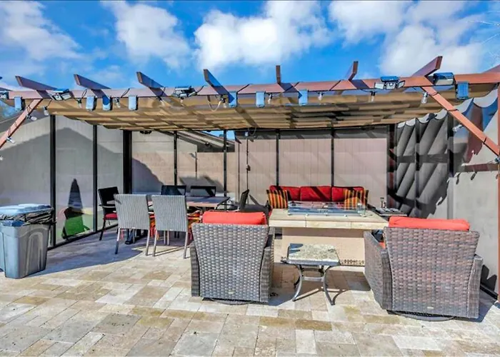Family Vacation Retreat Glendale Az 4*